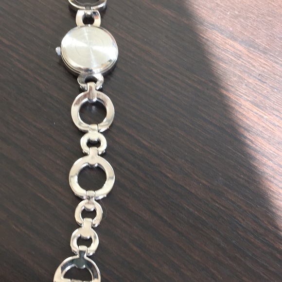 Armitron Now crystal - Picture 6 of 8